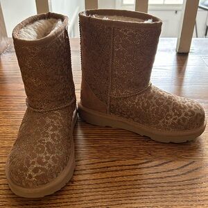 Girls Size 13 Glitter Leopard Ugg Boots